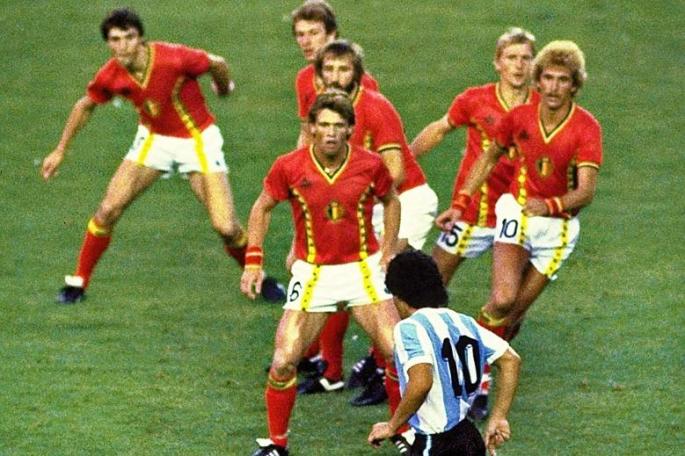диего марадона 1982. марадона чм 1982. аргентина 1982 год. аргентина 1982. марадона чм 1982.
