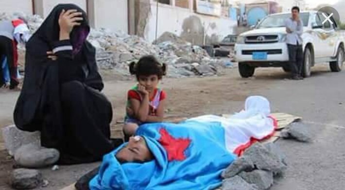 Aden2652015's tweet photo. وصلنا إلى هذه المرحله عبر 
تضحيات الشهداء والجرحى
ونضال شعب باكمله
وجهود القاده المفوضين من قبلنا
من مضوا على درب الشهداء وعهدهم للشعب 
سنستعيد وطننا وهويتنا التي طمست
ابتداء باليمننه وصولا لدمج الدولتين
عبر وحده مجحفه لنا جنوبا
#الجنوب_العربي_دوله_ودستور https://t.co/M58eMaftUu