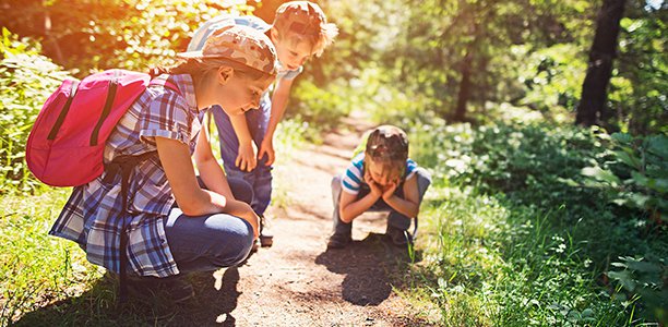 activeforlife's tweet image. Playing games like Giddy Up, Follow the Leader, Nature Scavenger Hunt, and more will keep little ones entertained and having fun while nature hiking! Learn more: bit.ly/2L0amMt