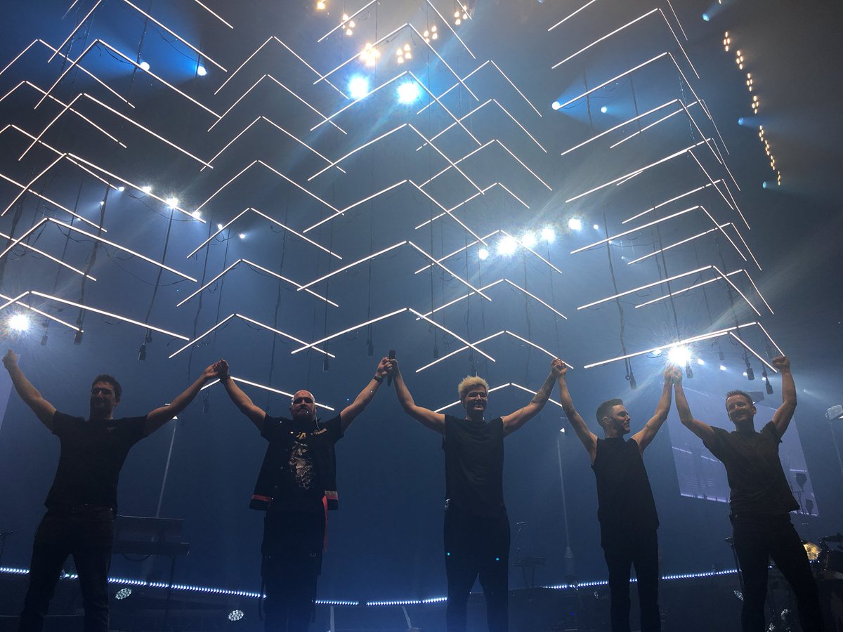 UKTheScriptFans's tweet photo. @thescript What about this one #TheScriptBanner https://t.co/o5dYF4bRNV