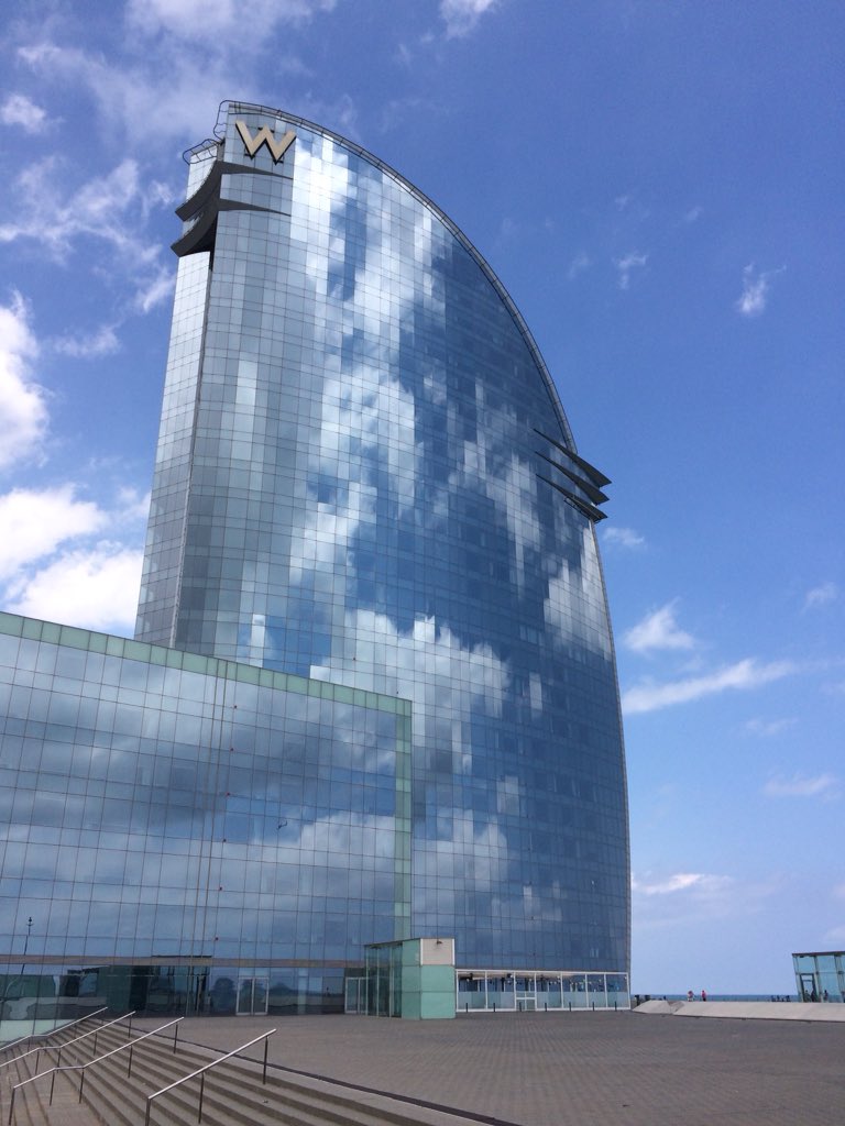GomilaL's tweet photo. The sail is lifted at W Barcelona and have a drink on 26 floor where the view is fantastic @W_Barcelona @spg @MarriottIntl #TravelTuesday #Spain #Barcelona #hotels #luxurylifestyle #Tourisme #Wescape #wbarcelona #Travel #landscape #brunchoverdose @SPENDINbcn https://t.co/zSQrgqMZq1