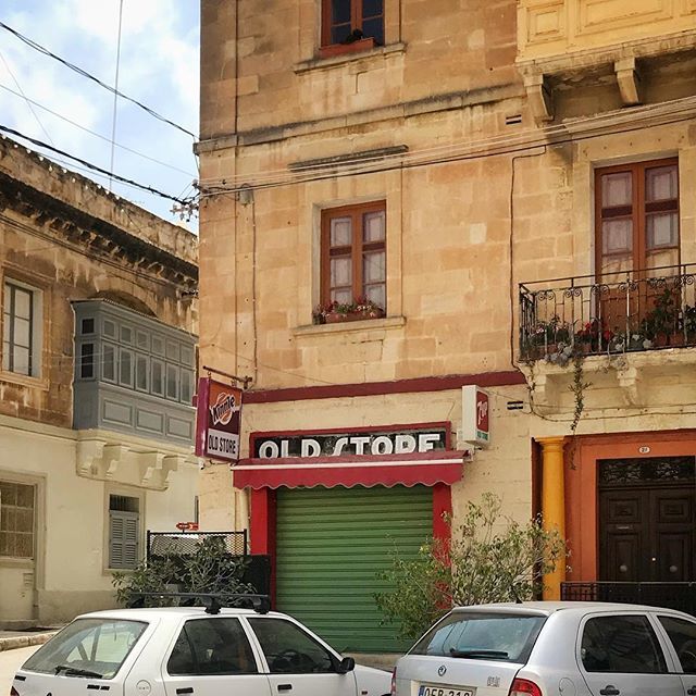 honeybeemuse's tweet photo. Old Store - Malta || #signagelove #shopname #ohmymalta https://t.co/etqpD7ywx7 https://t.co/bm8q046h6T