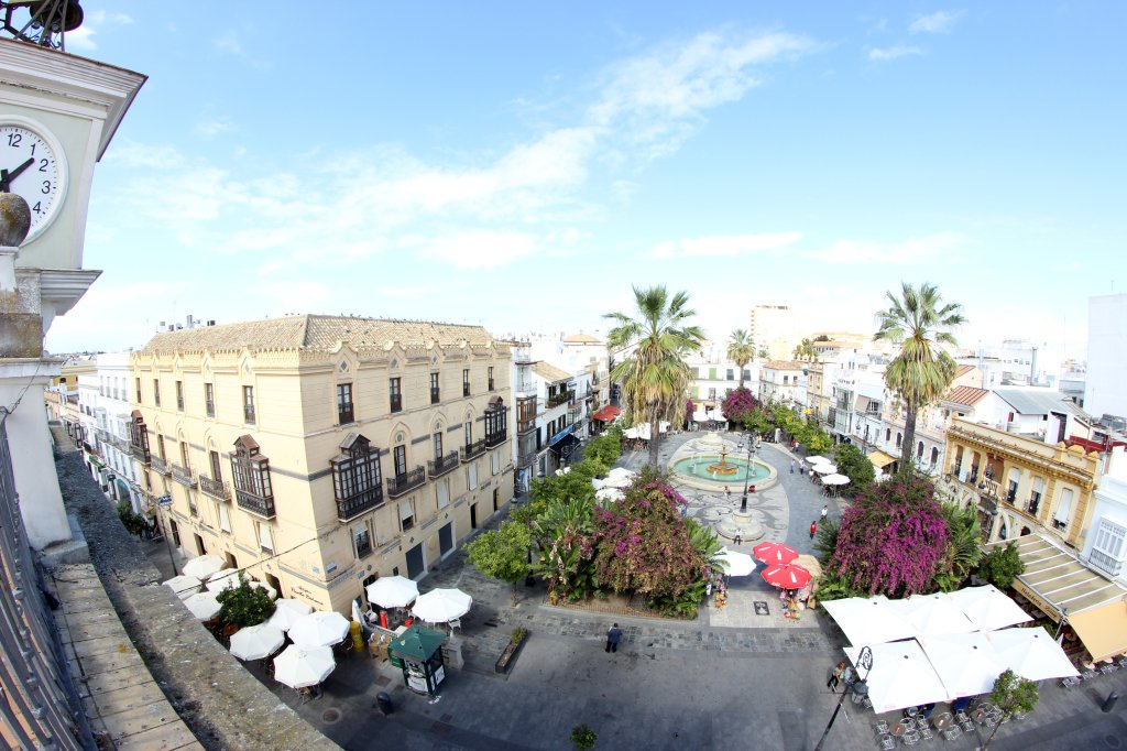 lafm_es's tweet photo. #Sanlúcar Dieciséis empresas de Sanlúcar recibirán el distintivo de Compromiso de Calidad Turística  https://t.co/MLeePLeken https://t.co/un33BDnnUM