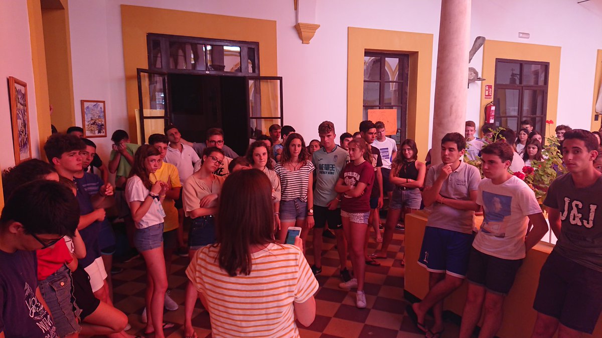 Empezamos las dinámicas de la tarde. Testimonios de personas que conocieron a Jesús.