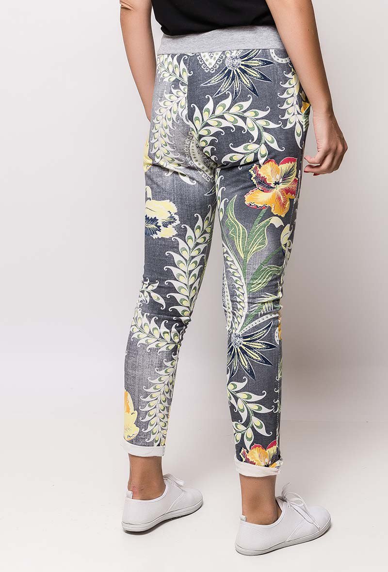 OVERIDER's tweet photo. OVERIDER LOVES - Our 'Zofia' Floral Slouch Pants, available online & instore.
#overider #tetbury #wdyt #cotswolds #heywdyt https://t.co/skTzxy84wm