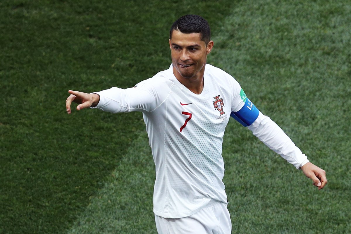 BREAKING: Juventus and Real Madrid agree a deal worth in the region of £105m for Cristiano Ronaldo and deal could be announced today, according to Sky Sources

Follow: skysports.tv/nUFZ3K