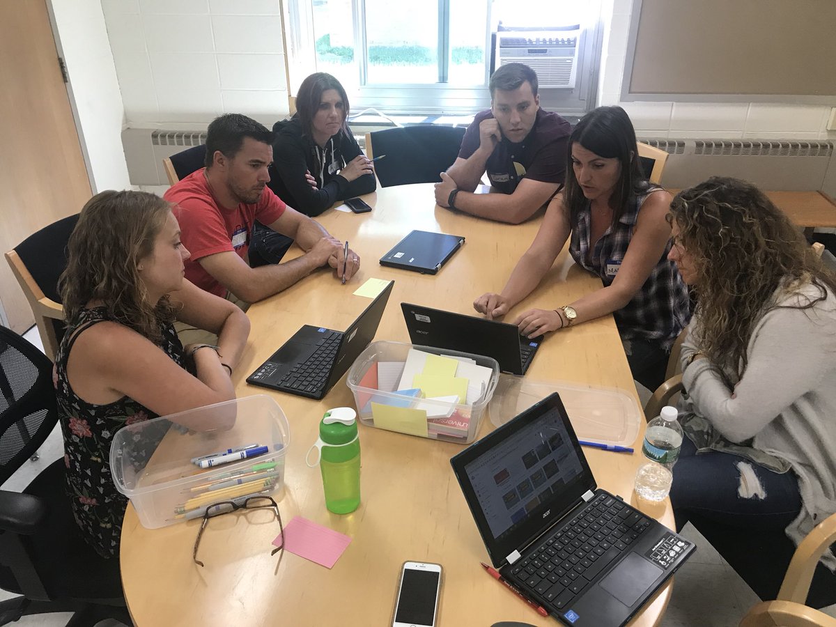 mahopacfox's tweet photo. Check out these awesome educators @MahopacSchools Thanks for sharing! #breakthroughstrong #bettertogether @Ms_Forman_MHS https://t.co/bNoZtvb1YR