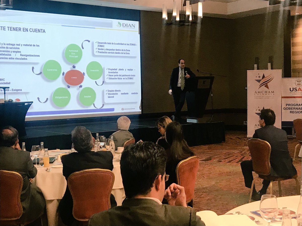 AmChamCol's tweet photo. “Los requisitos base para constituirse como una sociedad en una #Zomac, son llevar inversión (planta y equipo) y generar empleo (recurso humano)” @DIANColombia #DialogosAmchamCol https://t.co/HliLSFJL6m
