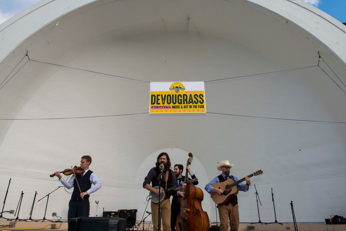 DevouGrassFest's tweet photo. Mark you calendars! DevouGrass Music & Arts Festival returns October 6. Bring the whole family for a day of bluegrass music, arts, and food -- all supporting @CHNK_1882. #lovethecov #DevouGood #DevouGrass #CovingtonKy https://t.co/mLqxWAJDnH