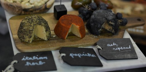 RepNPepper's tweet image. I am not sure if I'm ready to go vegan but that vegan charcoal cheese has definitely won my heart. Thank you to @allergyshow and @iamnutok for introducing me to new flavours. #snacktime #yum