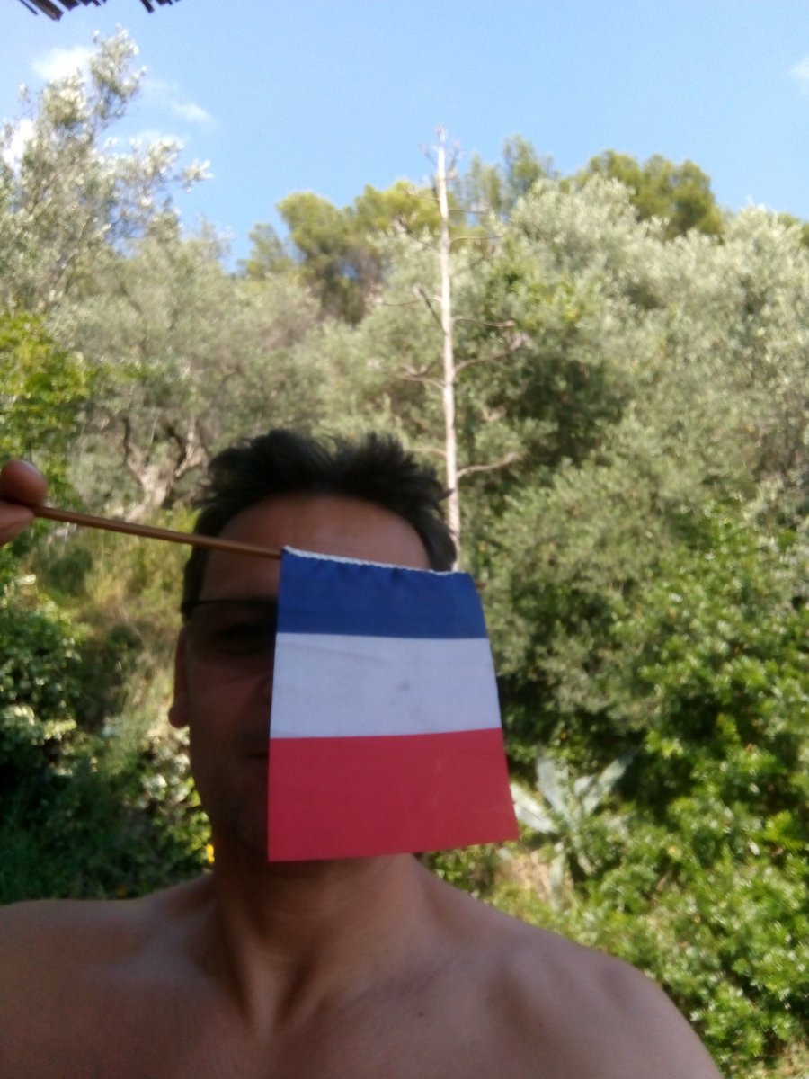 Allez les bleus !! @lapinede83 @wams_io §Z1K1PChh