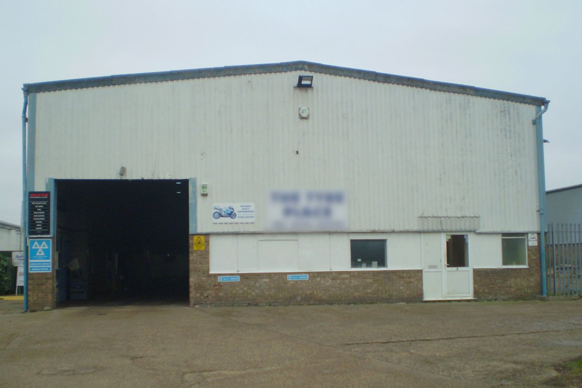 Breaking News:The Tyre & MOT Place,