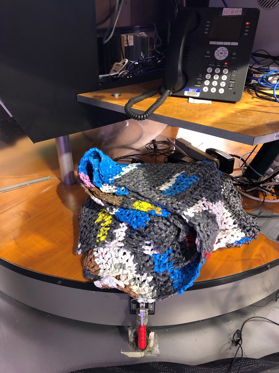 Claire_Kellett's tweet image. Okay @mhollowed @CoryStarkKMOV and @LauraKHettiger .... trying to track down the story behind this blanket under the @KMOV anchor desk. Is it made out of plastic bags? Where did it come from? #helpasisterout #riddlemethis