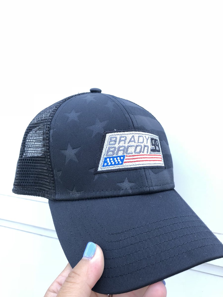 BradyBacon's tweet photo. Check out these awesome new hats we have available starting tonight @RedDirtRaceway 👌🏼🇺🇸 https://t.co/sUfTALKPG6