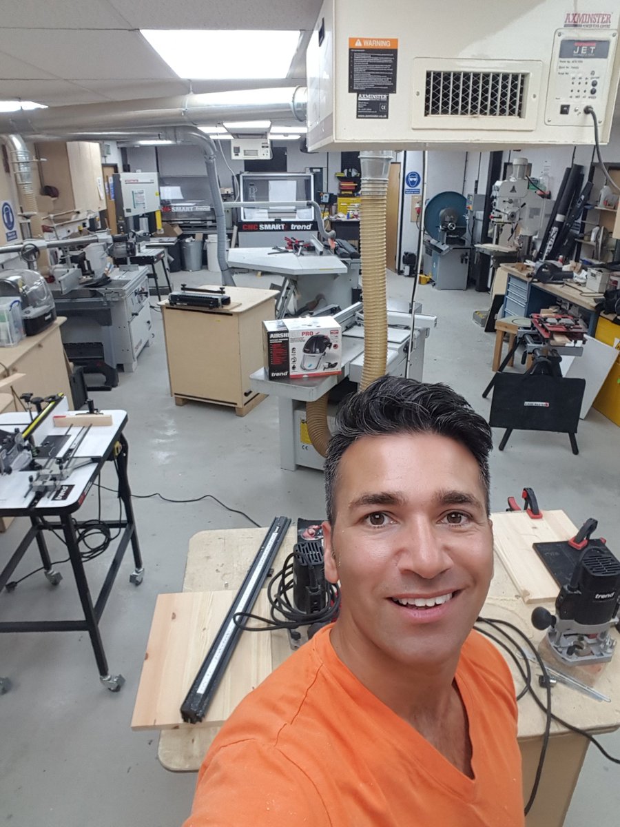 WaynePerrey's tweet image. I had the best time learning how to use TREND tools@TrendRouting  trend-uk.com if you want to get hold of some Click the link to enter NOW! buff.ly/2t35m1R  #trendrouting #diy #thediydoers #CompetitionTime