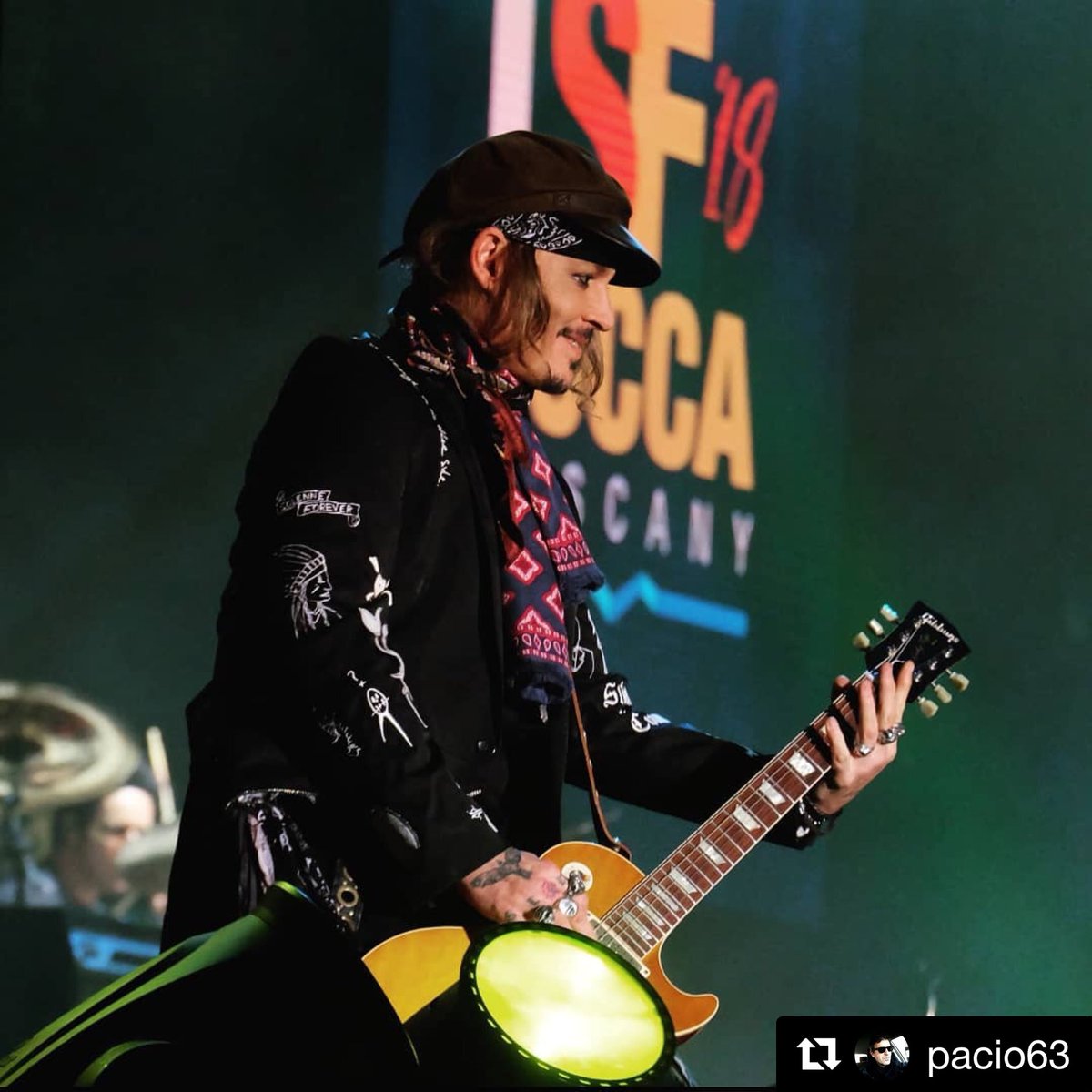 deppmaniaIT's tweet photo. #Repost @pacio63
・・・
Johnny Depp live in Lucca Summer Festival, Hollywood Vampires 
#hollywoodvampires 
#johnnydepp 
#lsf18 
#lsf2018 
#vogliamoilsummerfestival https://t.co/a23RsEf4V6