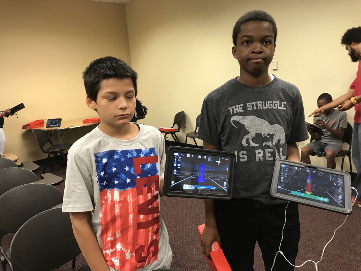 TheBABIVillage's tweet image. We are the Future of STEM in Macon County
#VerizonInnovativeLearning 
#VILMM
#TuskegeeUniversity