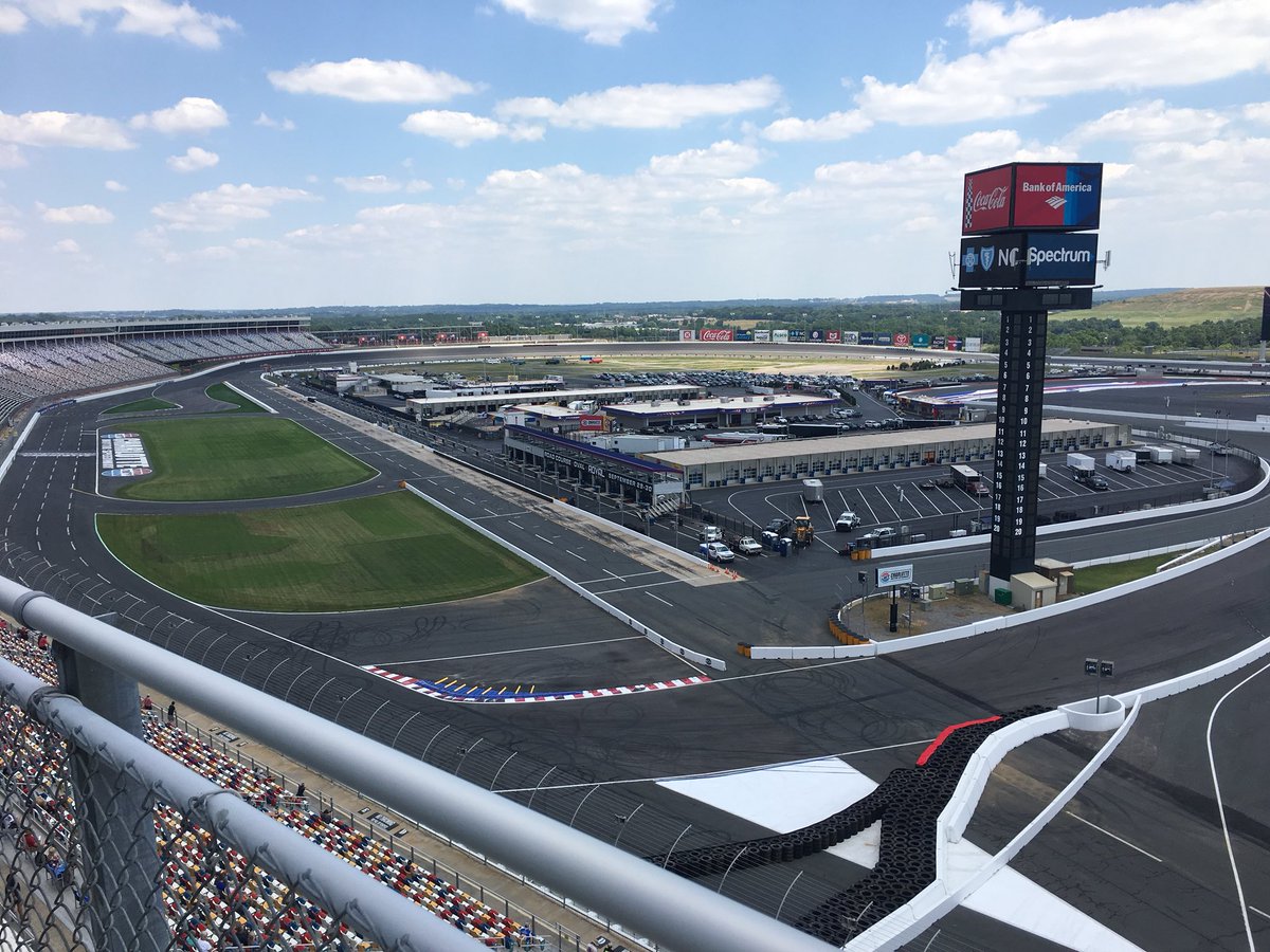 CDavisNews's tweet image. Tuesdays are hard... #ROVAL400 #TestFest