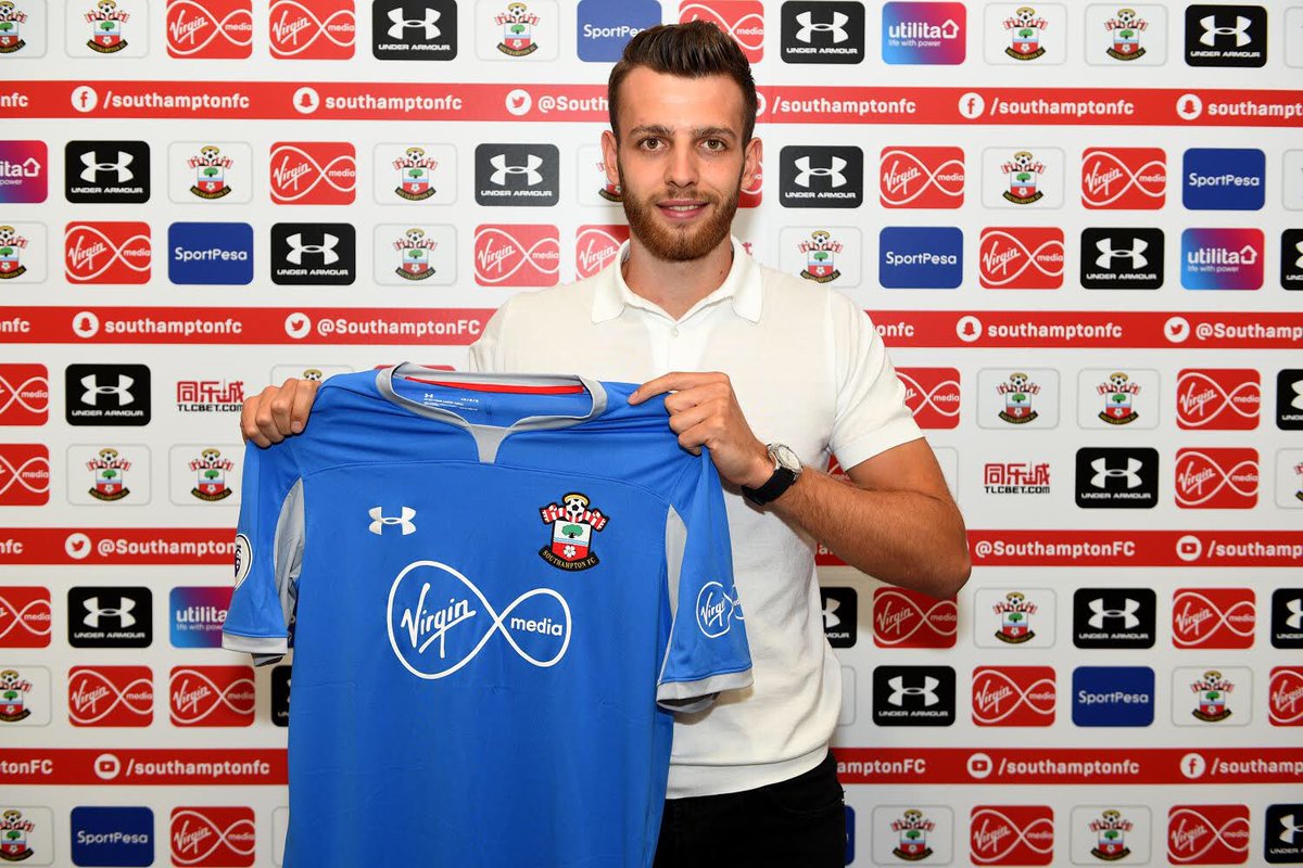 AngusGunn01's tweet photo. Can’t wait to get started @SouthamptonFC 😁 🔴⚪️ https://t.co/MEExbpXkg6