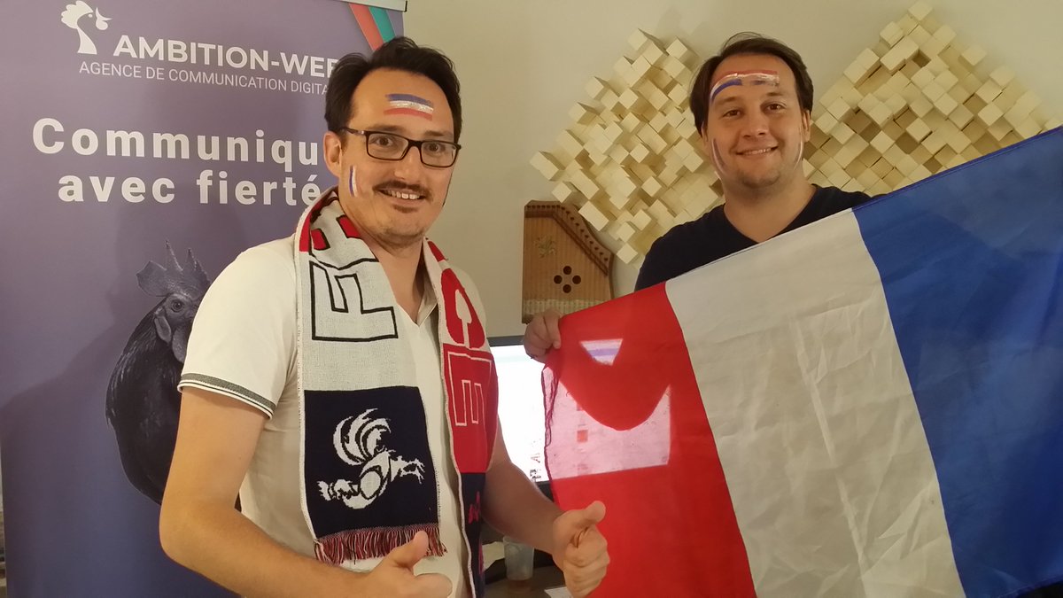 Chez lachezleswatts , on soutient les BLEUS ! 
Bon match à tous :-)