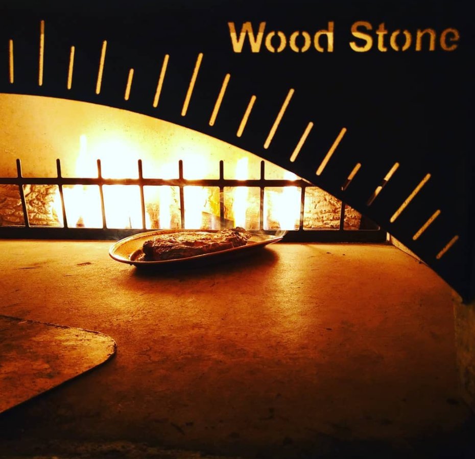 Wood fired is always better 🔥 #casanonna