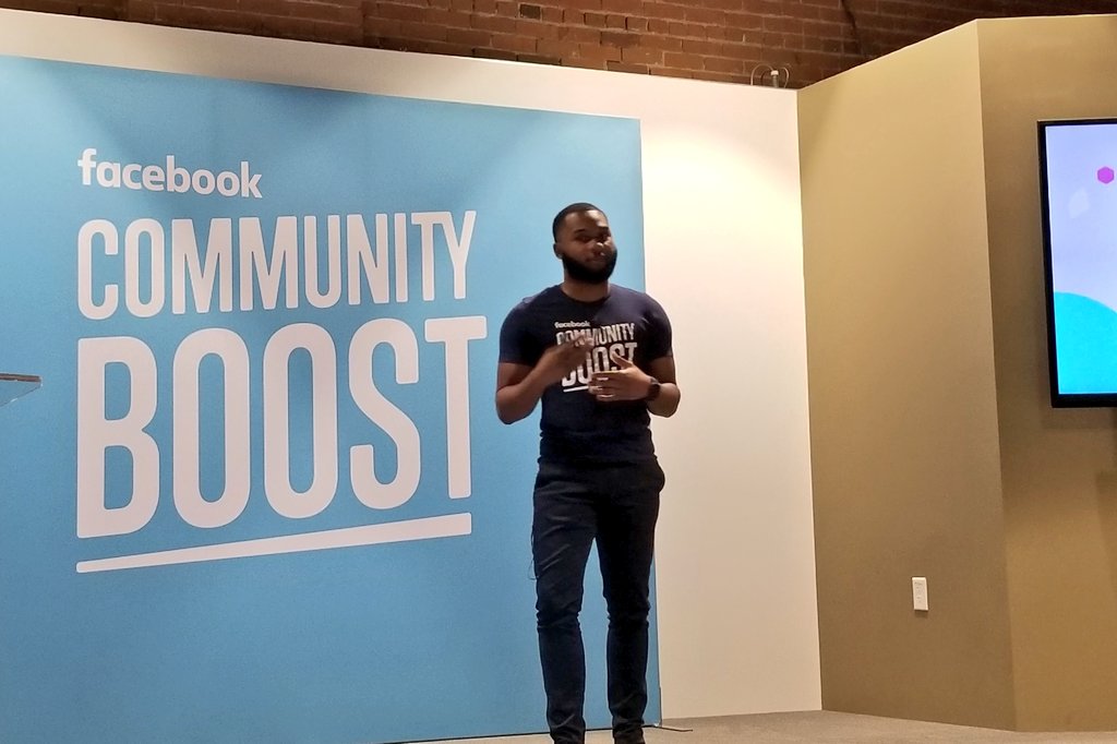 BBBArizona's tweet image. We are excited to be part of @facebook Community Boost in Phoenix today. This incredible event benefits nonprofit leaders and small business owners alike!  We are listening to Darren Sanders from the Small Business team discuss nonprofit growth. #yesphx #communityboost