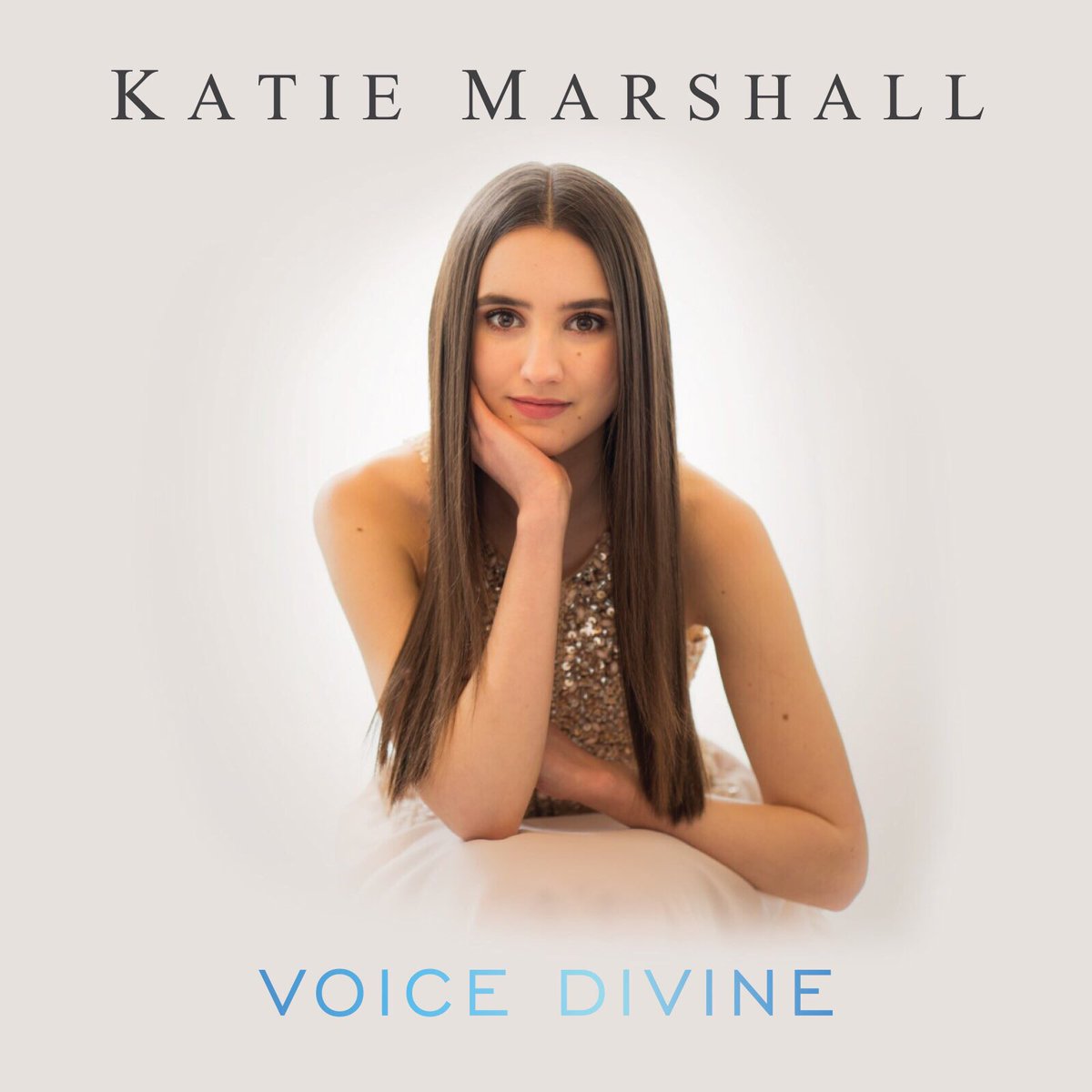 KatieMarshall__'s tweet photo. Busy signing and packing CDs again today! If you haven’t got yours yet, it will be with you very soon! #LotsToDo !
If you still haven’t ordered here’s the link x 😊
#VoiceDivine 🎵❤️
https://t.co/cu0reVWplO https://t.co/Xgy9iXyv4C