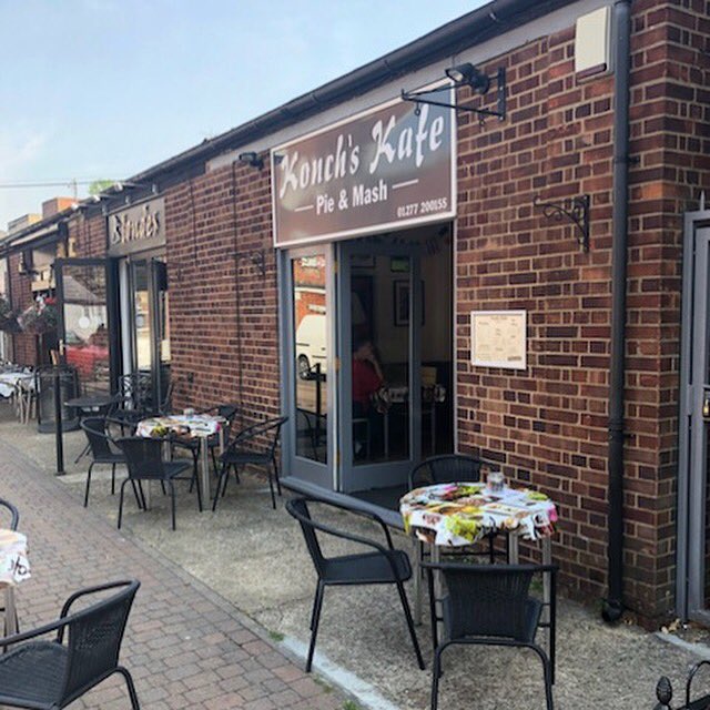 coffeeeliteuk's tweet image. Konch’s Kafe have just had a full service on their coffee machine. Pop in for some pre-match grub tomorrow, and enjoy some proper British pie &amp;amp; mash, or a full English, with a side of coffee ☕️ #fullservice #coffeemachineservice #konchskafe #worldcup #itscominghome