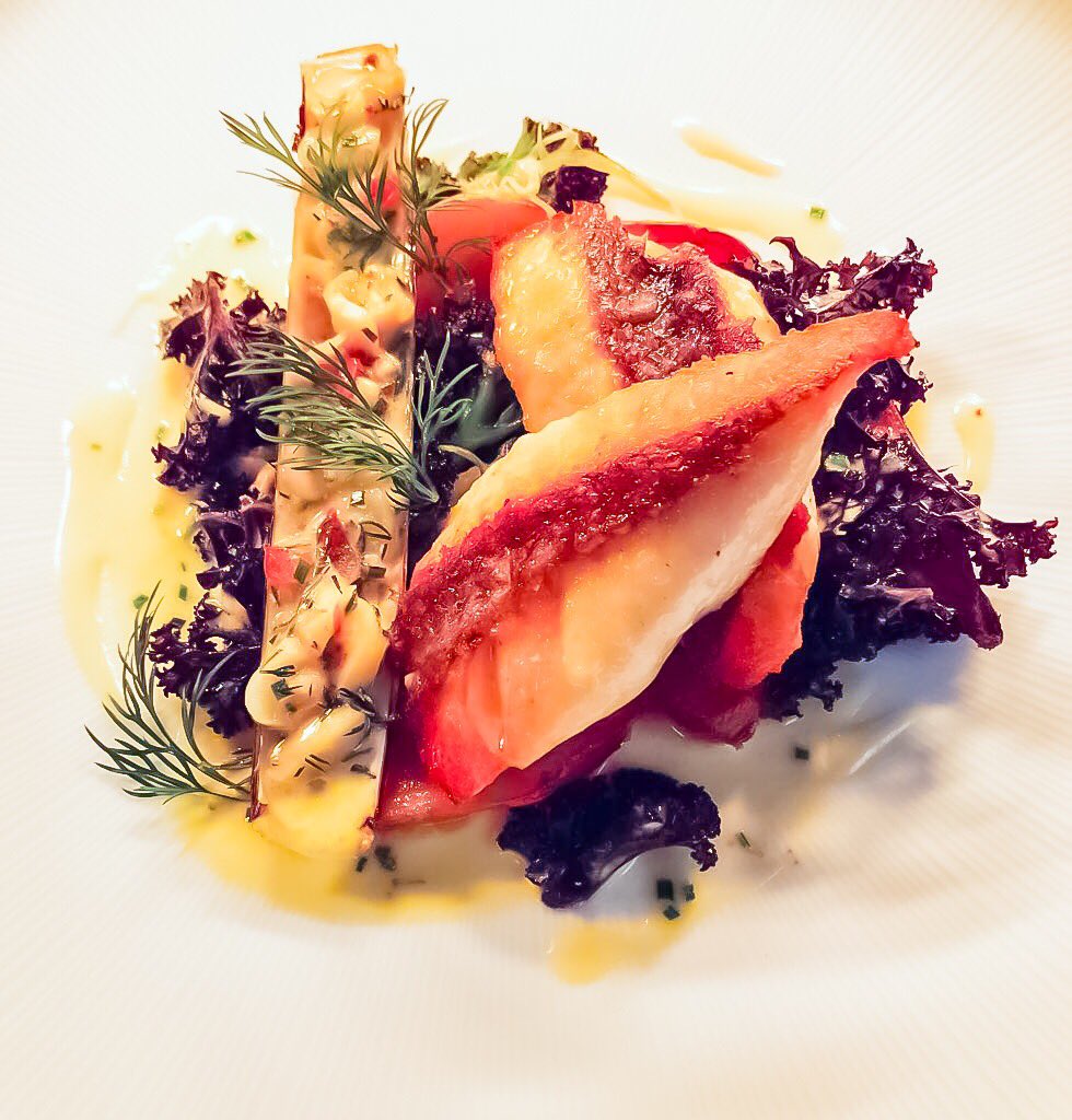 Cause for celebration #razorshellclams are available. Today’s fresh market #fish is Newlyn #JohnDory with razor shell clams. We don’t name the fresh market fish on our menus because we believe in only buying the best &amp; freshest. #BritishSeafood at its best #sustainability 🇬🇧