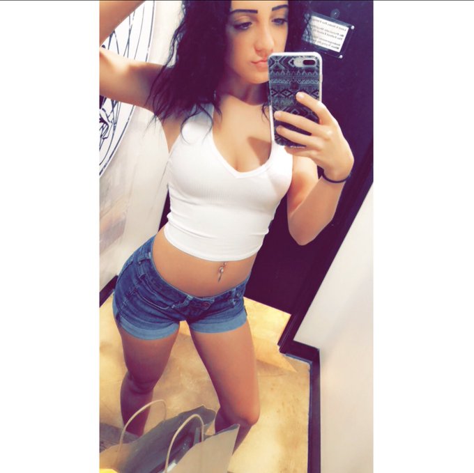 🤭🤭 https://t.co/qv0HIazLv2<a href="/tag/newprofilepic"class="tags"><span>#newprofilepic</span></a>