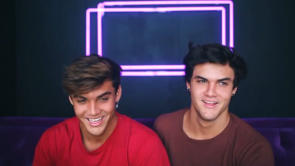 cherose25's tweet photo. I swear Grayson &amp; Ethan can make your day 100% just by posting a video! I was having a bad afternoon and coming home to this video really helped put a smile on my face! It had me dying laughing just seeing how cringe this was! Thank you 😂💜 @GraysonDolan @EthanDolan https://t.co/FtfQfDhp2X
