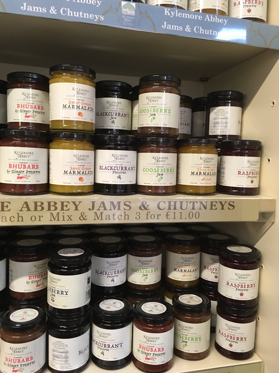eacbhaile29's tweet photo. Kylemore Abbey Foods #jam #chutney #chocolate #oidis #benedictinenuns #táirgíáitiúil #caomhnúbia @KylemoreToday @wildatlanticway @biamaith @Bordbia @BlasNahEireann 😍 https://t.co/XtMwds5L34