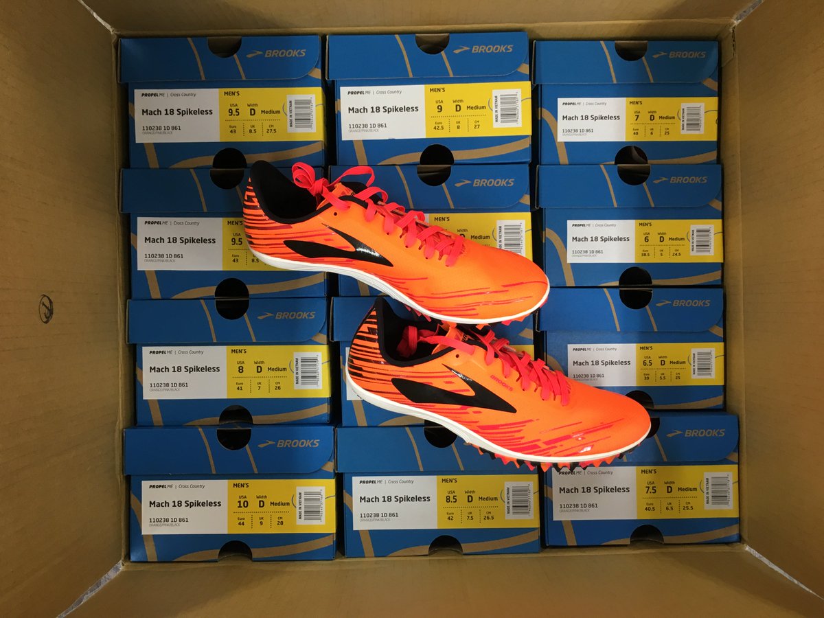 Mile26RunningCo's tweet photo. Cross Country is right around the corner, come check out our fresh shipment of Brooks Mach 18 Spikeless racing flats! 
#crosscountry #runfast #shoplocal
https://t.co/p5Uxa3bmfB https://t.co/9oWoRIuA6F
