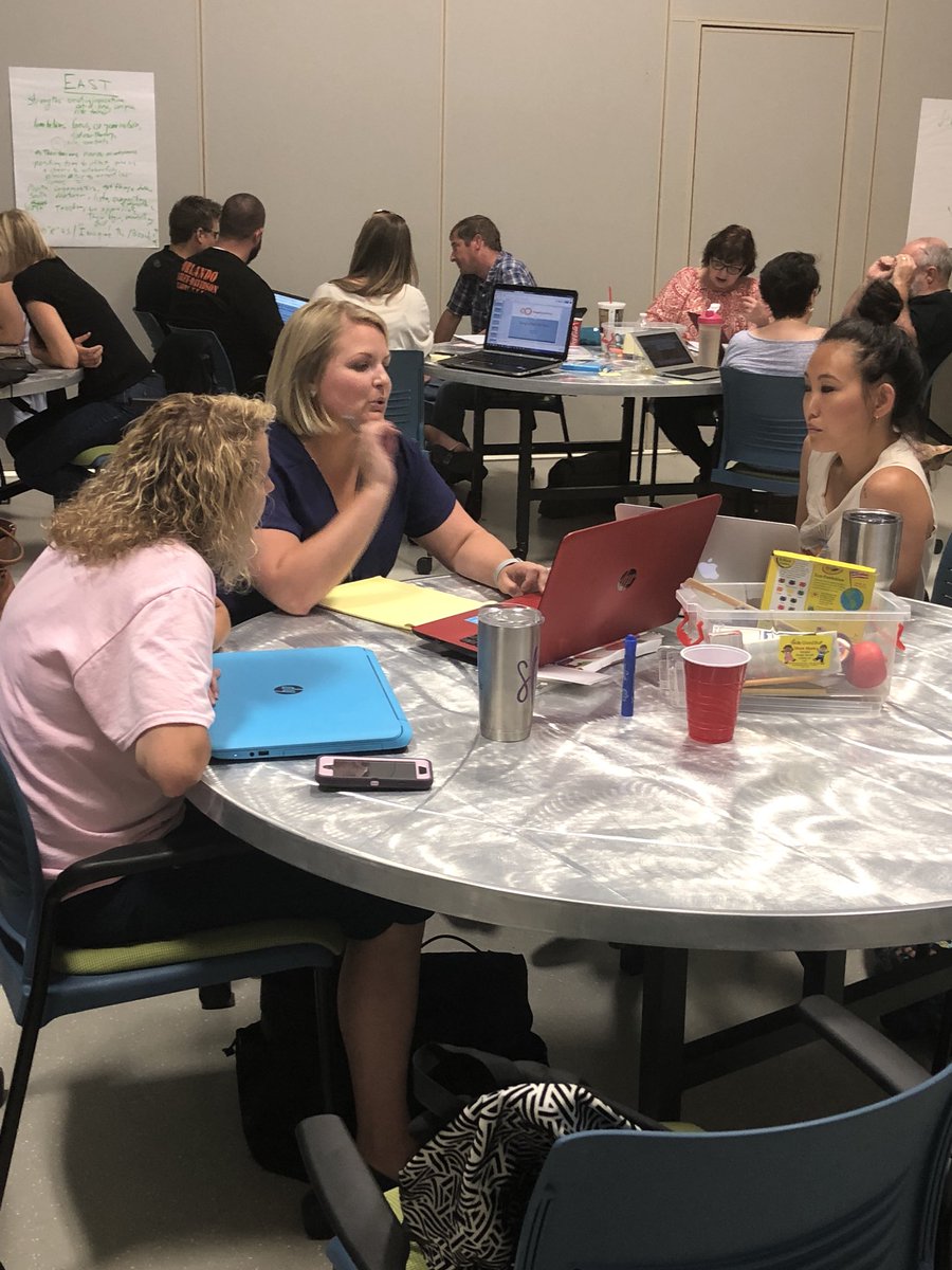 I LOVE #feedback protocols like the #criticalfriends protocol @magnifylearning #pbl workshop participants engaged in today.  These help to create a culture of collective learning and growth, #collaboration, and #critiqueandrevision! #YES