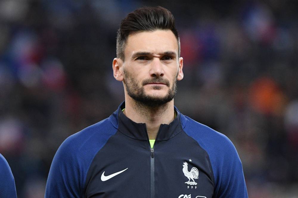 UnRebeu_Twittos's tweet photo. J'dis pas que c'est les mêmes j'dis juste on les a jamais vu au même endroit au même moment #FRABEL https://t.co/CckmrttsZO