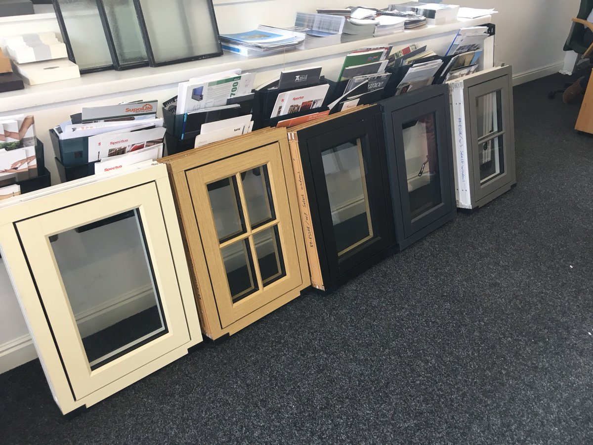HWLWindows's tweet photo. This selection of @residence9 sample windows - fabricated using the @Timberweld method - look fab in our customer @selectwindowโs showroom #Samples #LookingGood #R9Experts https://t.co/XyBroVEnXX