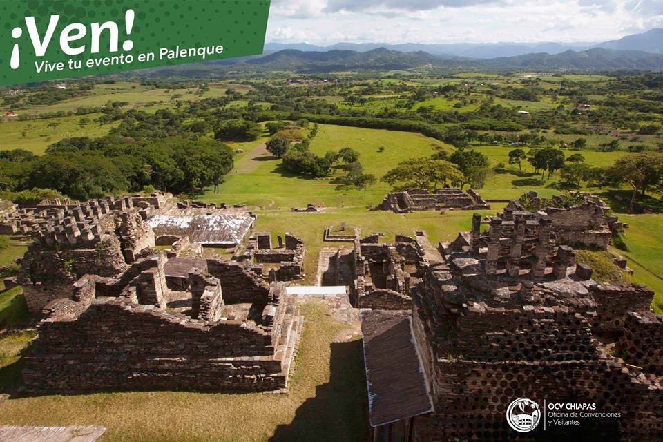 Zona Arqueológica de Toniná...ciudad prehispánica cuyo significado en Tzeltal es “Casa Grande de Piedra”.
Entre sus edificaciones sobresalen el Palacio del Inframundo, el Templo de Las Grecas, el Juego de Pelota y el Altar de los Sacrificios.