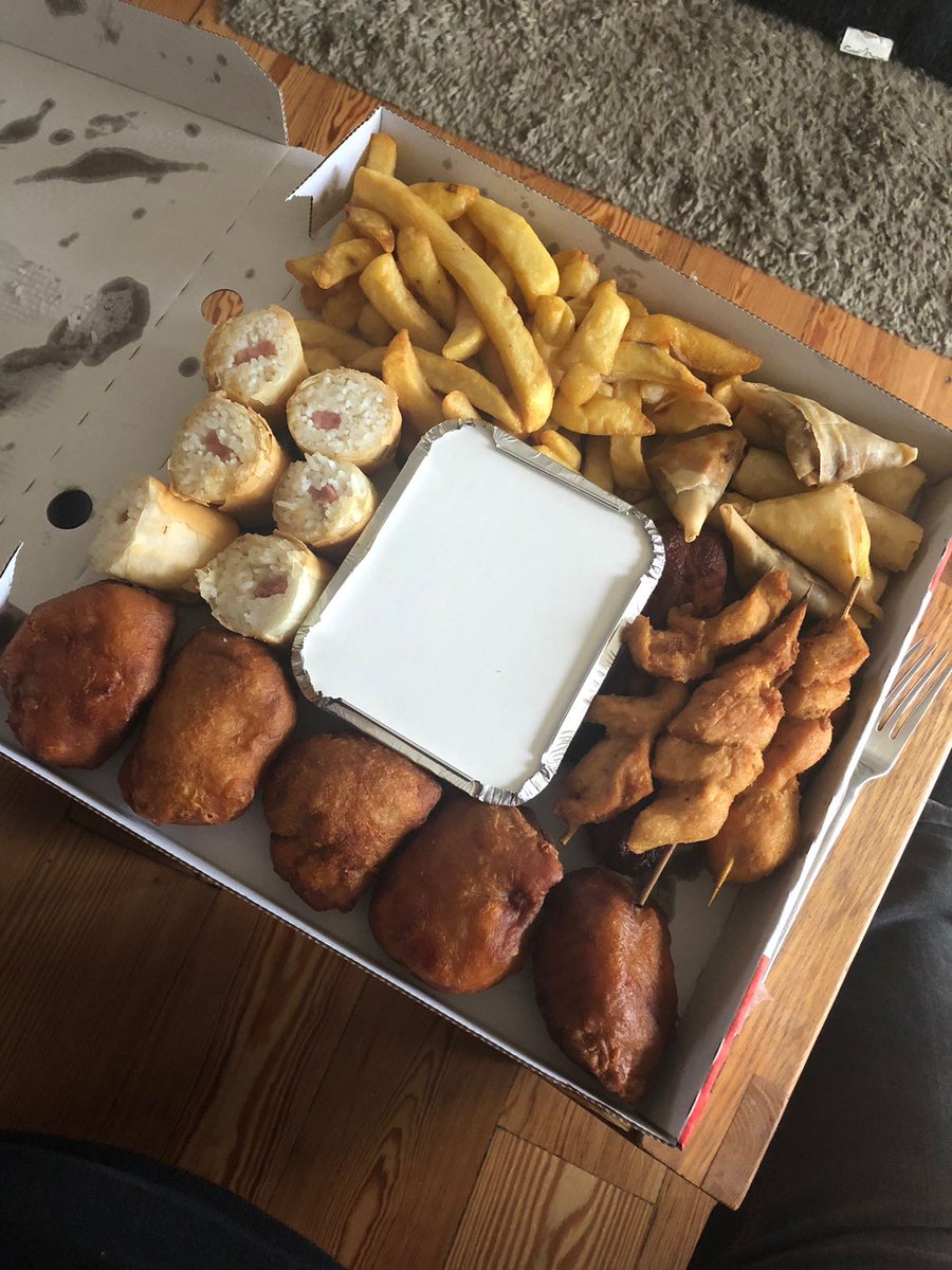 SparkzV's tweet photo. @beardmeatsfood my 1st chinese munch box challenge inspired by your latest vid...i think i may be dead #HeartattackImminent https://t.co/6j4eYRwuyq