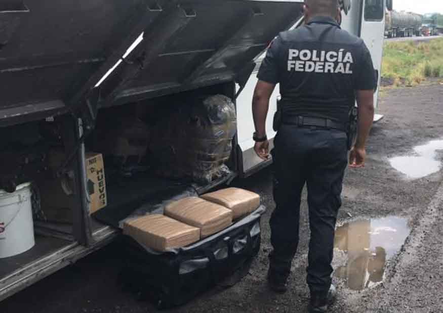 Veracruz: Aseguran 40 kilos de MOTA ocultos en un autobús en LaTinaja. Noticias en tiempo real