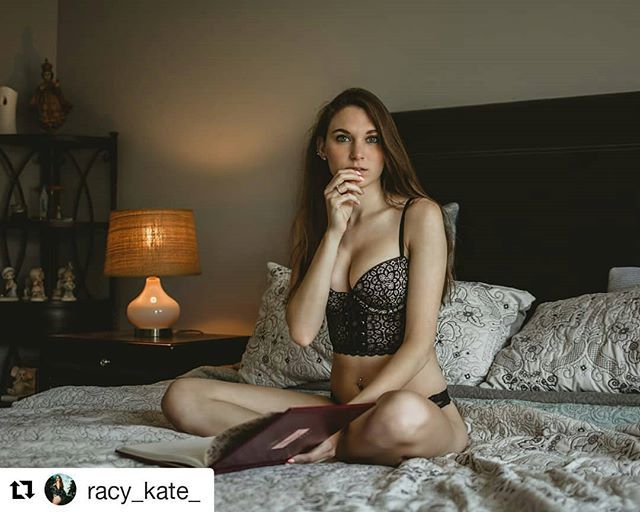 #Repost @racy_kate_ ・・・
Lets get lost💫
Photog: @ddiazphotography
.
.
.
.
.
.
#model #modeling #chicagomodel #chicagoportraits #babesofig #moodyports #portraitphotography #portraitshots #igerschicago #boudior #fineartboudior #readyourbooksandeatyourve… ift.tt/2KYdtbb