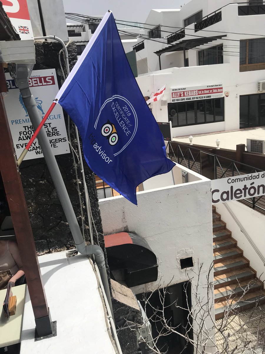 BluebellsPDCarm's tweet photo. First and only blue Trip advisor flag in the world. #staunch @LoyalRsc #RangersFamily https://t.co/0PKPMkPoLO
