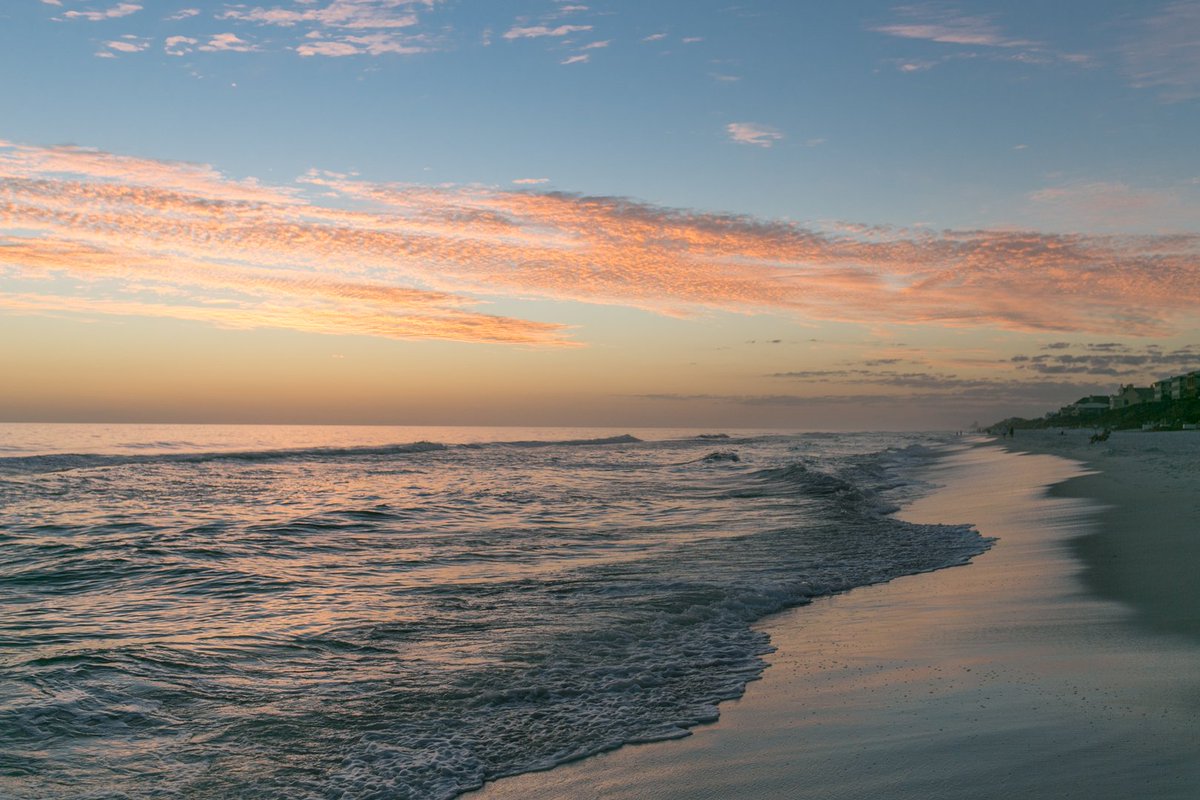 SouthWalton's tweet image. Capturing a #SouthWalton sunset should be on everyone&apos;s bucket list...