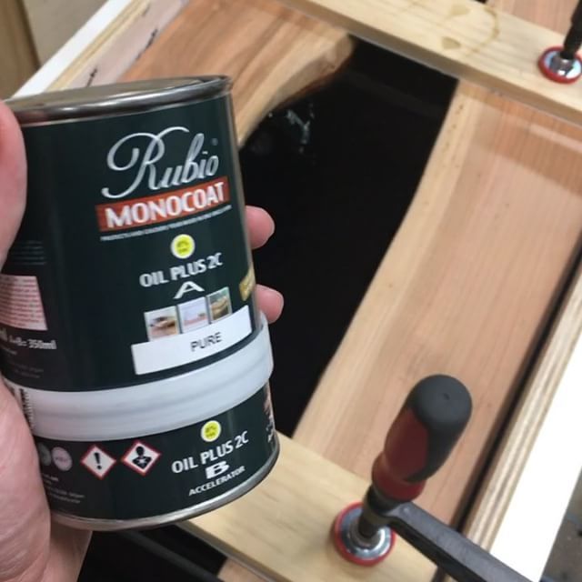 LazyGuyDIY's tweet image. I want to hear from you!  I’m using @rubiomonocoatusa for the first time on this #blackcherry #liveedge and #blackepoxy #countertop and I want to know what your tips and tricks are for a great #onecoat #finish 👊
#lazyguydiy #funwithepoxy #rivertable ift.tt/2KJccpb