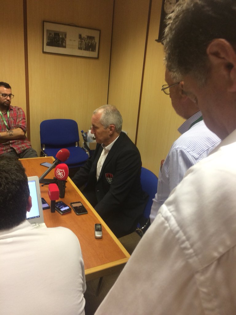 AndrewHorgan's tweet photo. Legia Warsaw went into the home dressing room at full time looking to swap jerseys. John Caulfield admitted they can’t afford to swap them. “Their budget is sixty million, ours is sixty times less!” #CityInEurope #CCFC84 @SSEAirtricityLg https://t.co/nLZ8tiNDqA