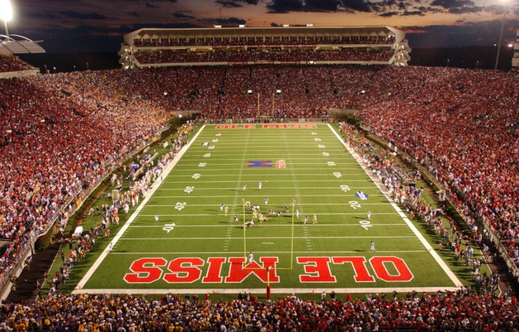 Loudest SEC Stadiums Round 1:

RT for Davis Wade
Like for Vaught-Hemingway

#HailState
#HottyToddy
#SEC