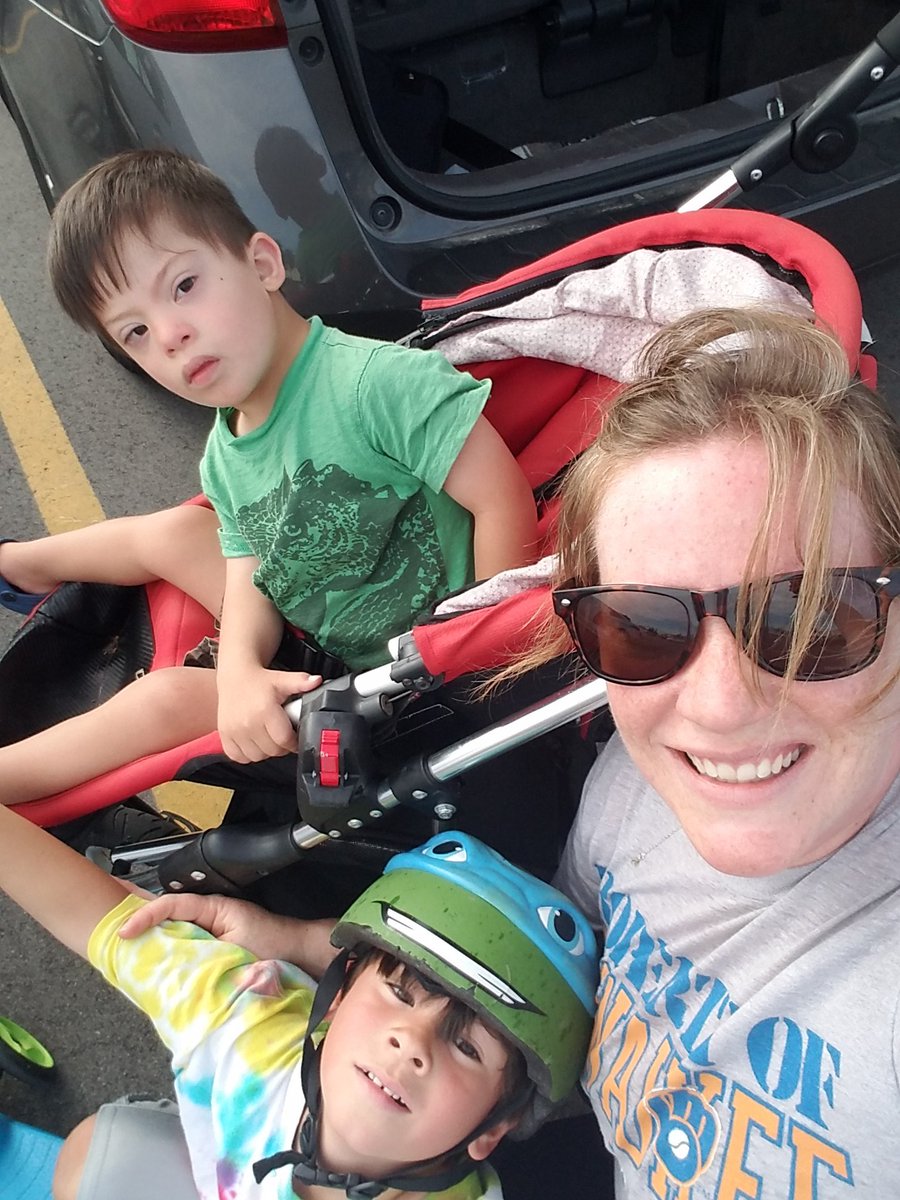 LisaMaurerMD's tweet photo. Mom with running stroller vs kid on scooter, racing through mall parking lot to get a workout in while kid #3 is in an appointment. #verysafe #wellfitwacep #21centuryuseformalls https://t.co/c0KXj6YHdC