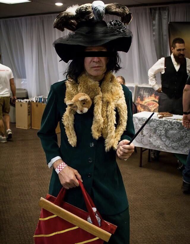 BarCrawlLive's tweet photo. Harry Potter Fan?!⚡️ Well, we got something for you. 🤓 Get creative by figuring out the most brilliant Harry Potter themed costume or outfit & purchase your tickets for our Harry Potter Crawl here —> https://t.co/YyV1gVCUhT #harrypotter #hpbarcrawl #worldofwizardry #barcrawl https://t.co/NGMESaWMno