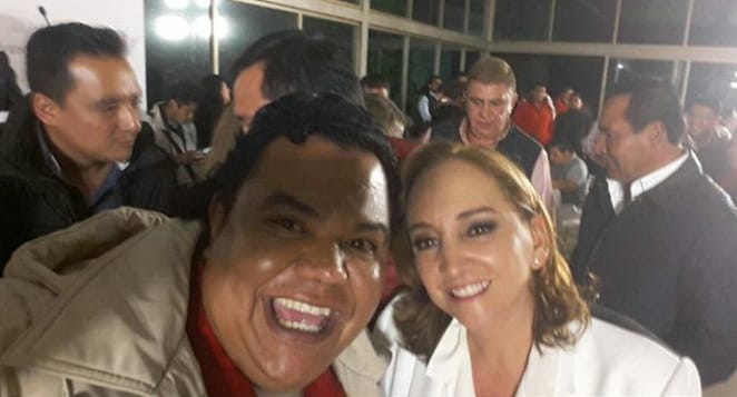 SRIADIVERSEXUAL's tweet photo. LA SECRETARIA DE DIVERSIDAD, IGUALDAD E INCLUSIÓN DEL COMITÉ DIRECTIVO DEL PRI CIUDAD DE MÉXICO, FELICITA A NUESTRA SECRETARIA GENERAL, @ruizmassieu , CON MOTIVO DE SU CUMPLEAÑOS.

¡ MUCHAS FELICIDADES QUERIDA CLAUDIA, UN ABRAZO GRANDE, CON NUESTROS MEJORES DESEOS ! https://t.co/DstWp5JTfo