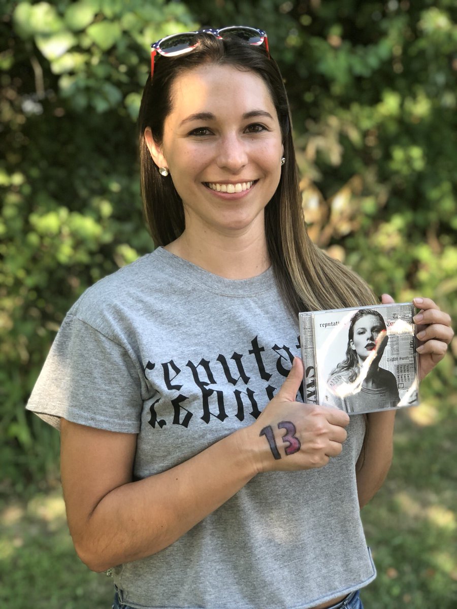 Kelly Lauren tweet media