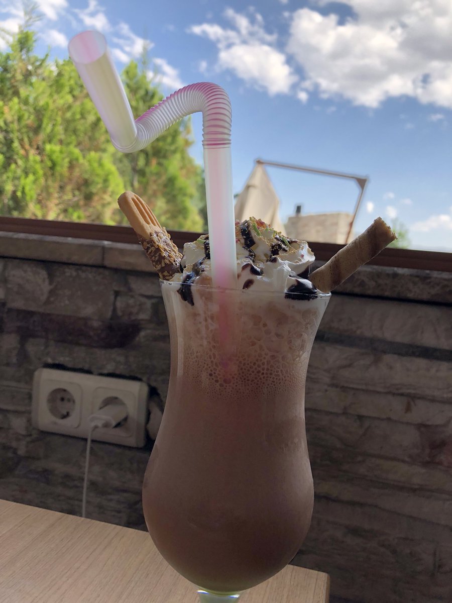 Şunun mutluluğunu pastırma bile vermiyor yaaa 😂😂